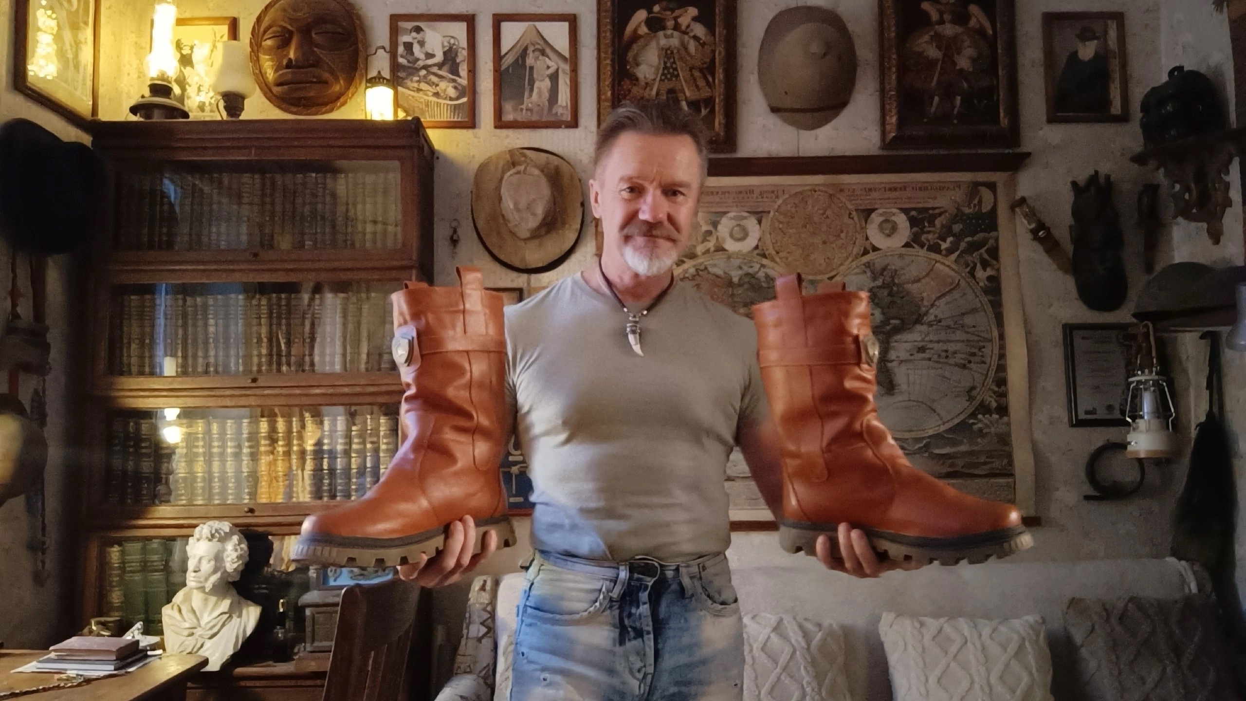 Монголки на массивной подошве3